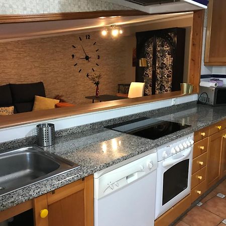 Apartamento Con Amplia Terraza Cerca Del Hospital Clinico Santiago de Compostela Zewnętrze zdjęcie