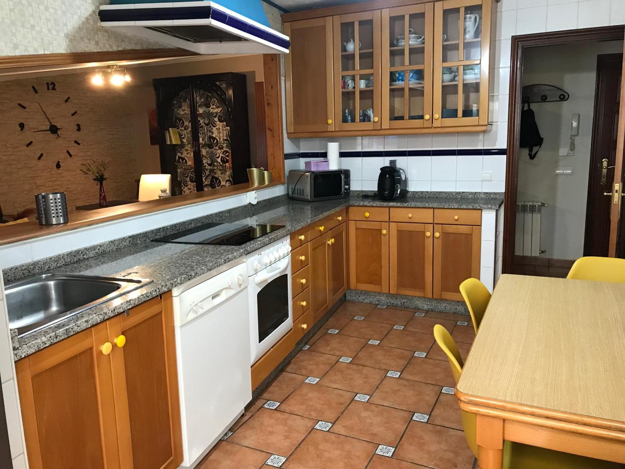Apartamento Con Amplia Terraza Cerca Del Hospital Clinico Santiago de Compostela Zewnętrze zdjęcie